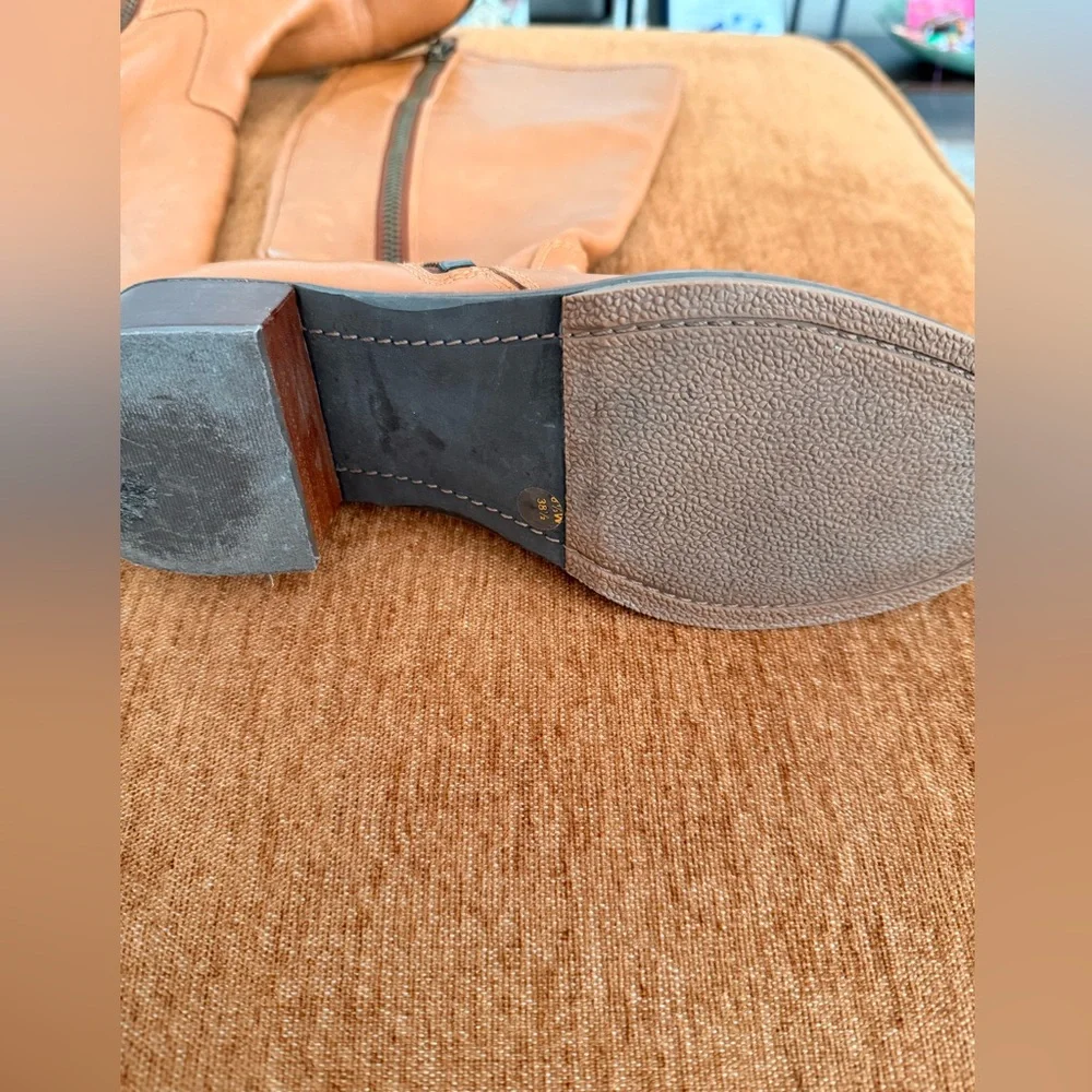 Lucky Brand Tan Heeled Boots - Picture 4 of 5